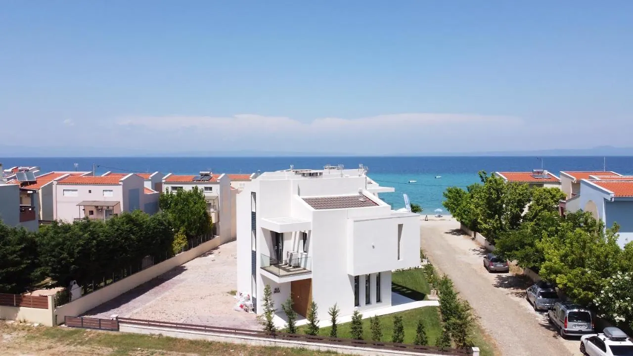 Villa Camelia By The Sea Polychrono