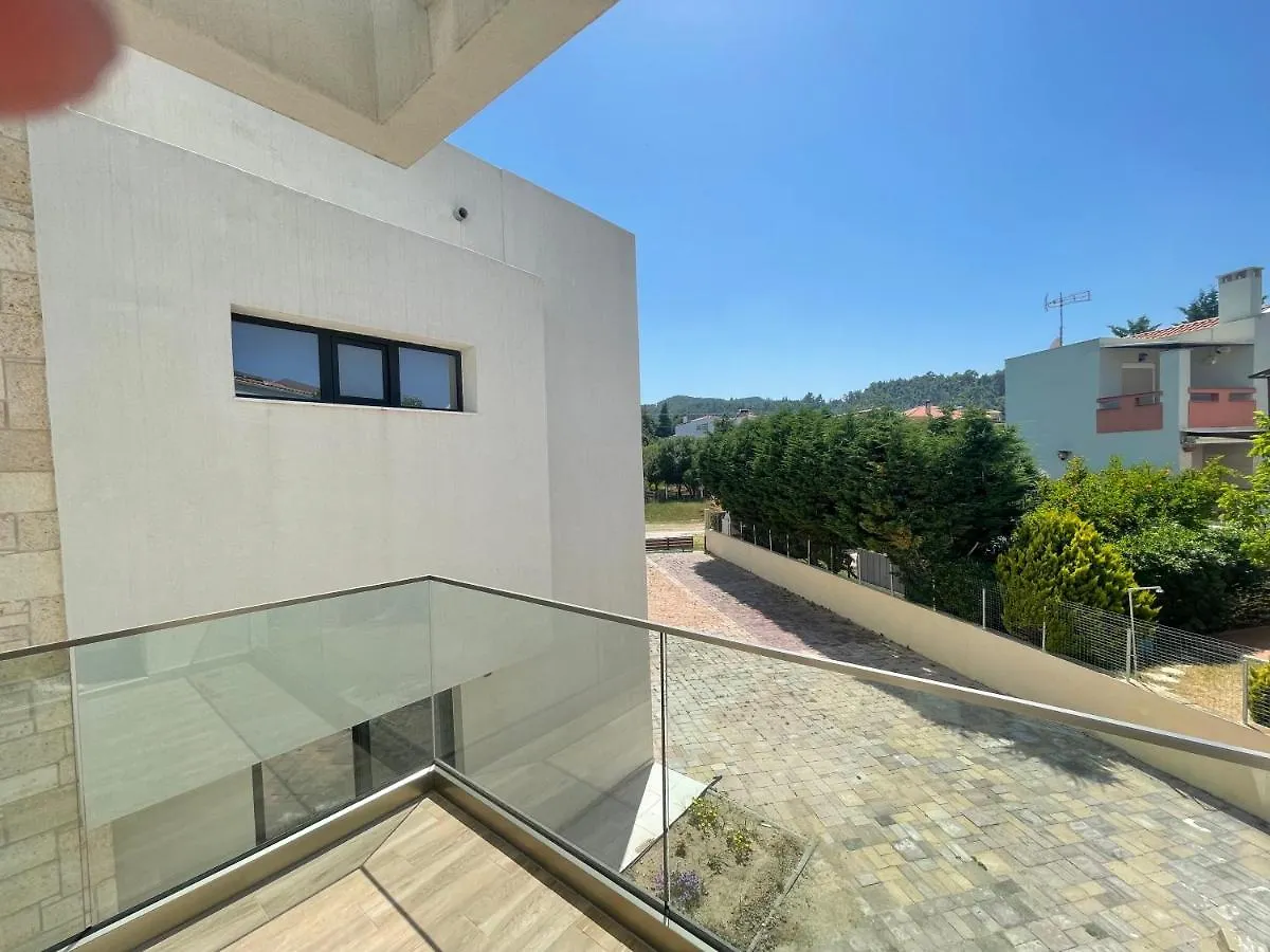 Villa Camelia By The Sea Polychrono