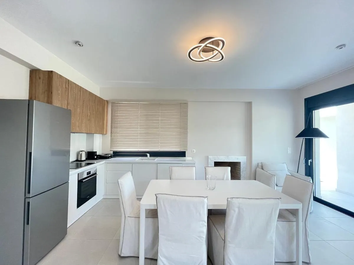 Villa Camelia By The Sea Polychrono